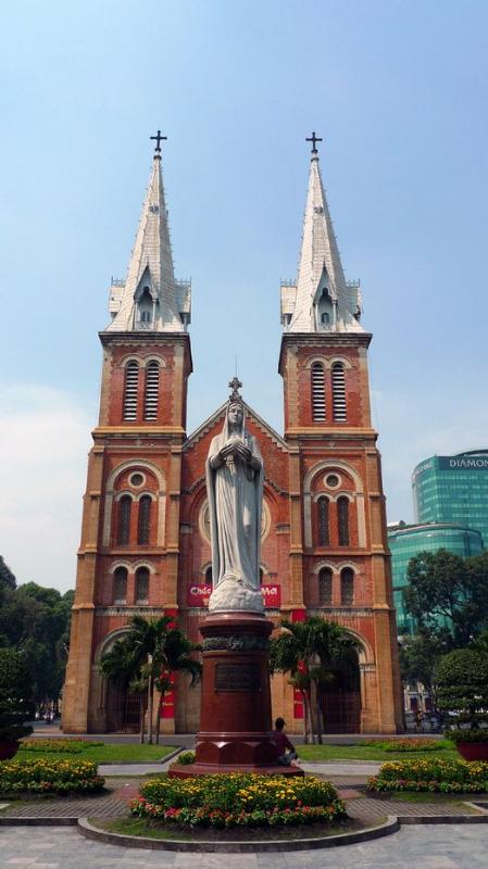 http://img4info.modetour.com//108/DONGNAMA/PAKAGE2/INDOCHAINA/HOCHIMIN/hochiminhn1.jpg