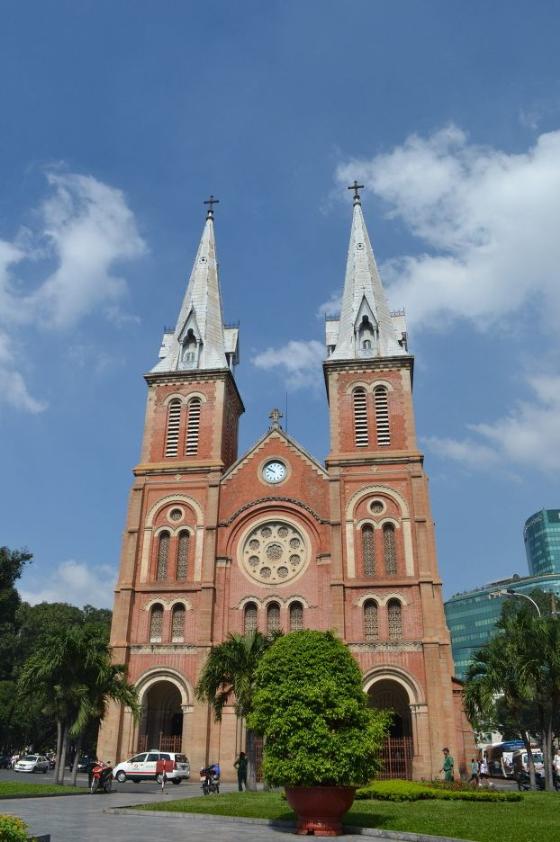 http://img4info.modetour.com//108/DONGNAMA/PAKAGE2/INDOCHAINA/HOCHIMIN/hochiminhn4.jpg