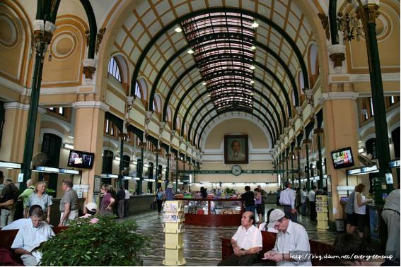 http://img4info.modetour.com//108/DONGNAMA/PAKAGE2/INDOCHAINA/HOCHIMIN/hochiminhw2.jpg