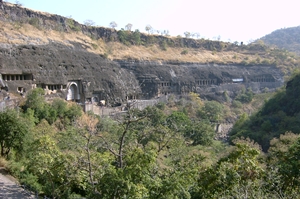 http://img4info.modetour.com/139/HYUNGJIN/INDO/AJANTA01.JPG