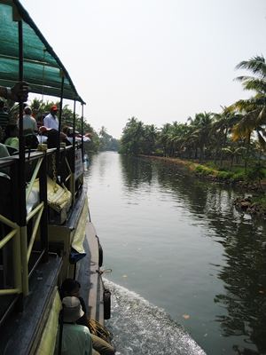 http://img4info.modetour.com/139/HYUNGJIN/INDO/BACKWATER01.jpg